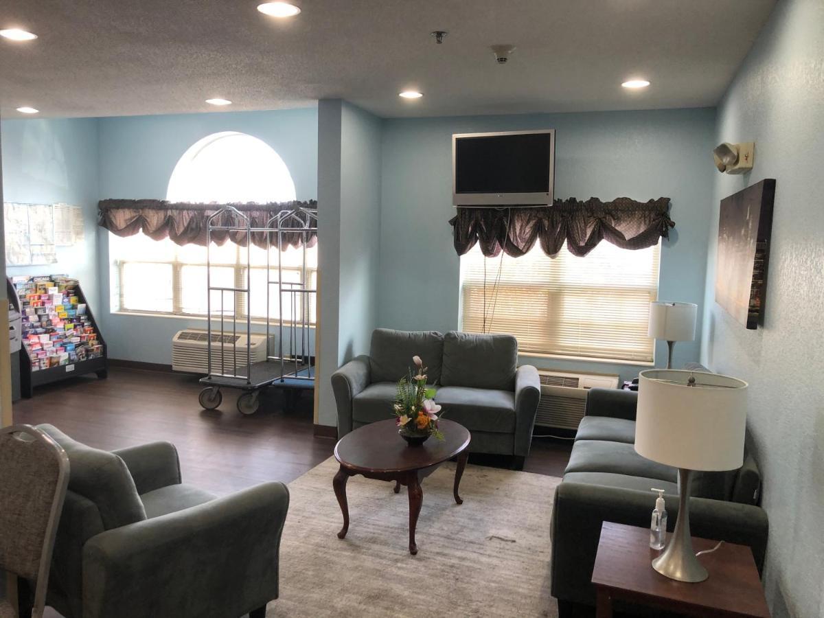 Red Lion Inn & Suites Elk Grove Village Eksteriør billede