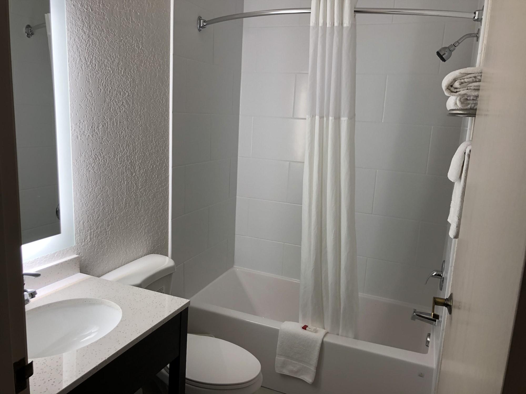 Red Lion Inn & Suites Elk Grove Village Eksteriør billede